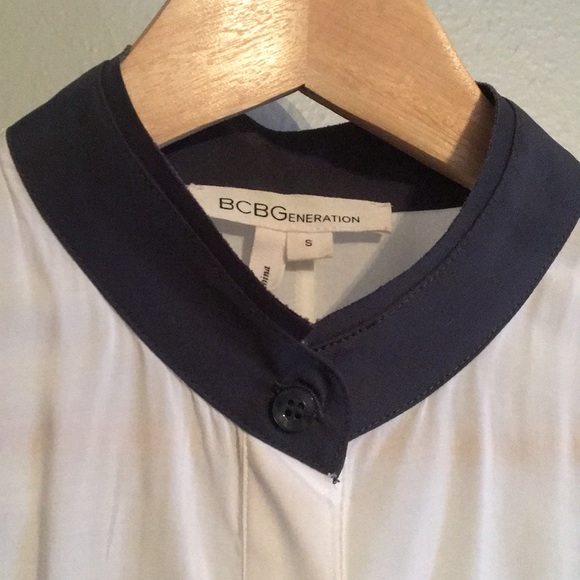 BCBGeneration top - Picture 3 of 4